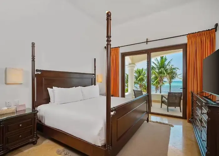 Villa Beachfront Hacienda Soliman Bay *