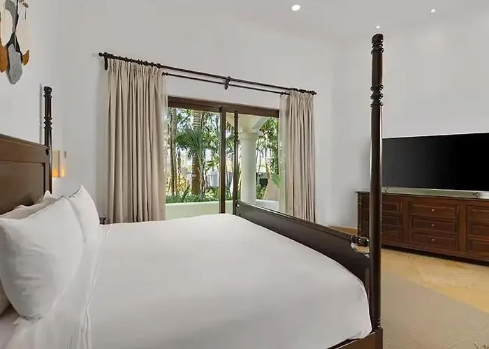 Villa Beachfront Hacienda Soliman Bay