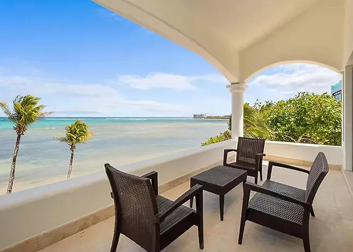 Villa Beachfront Hacienda Soliman Bay *
