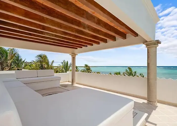 Villa Beachfront Hacienda Soliman Bay *