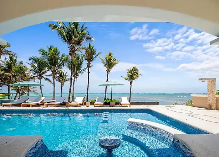 Villa Beachfront Hacienda Soliman Bay